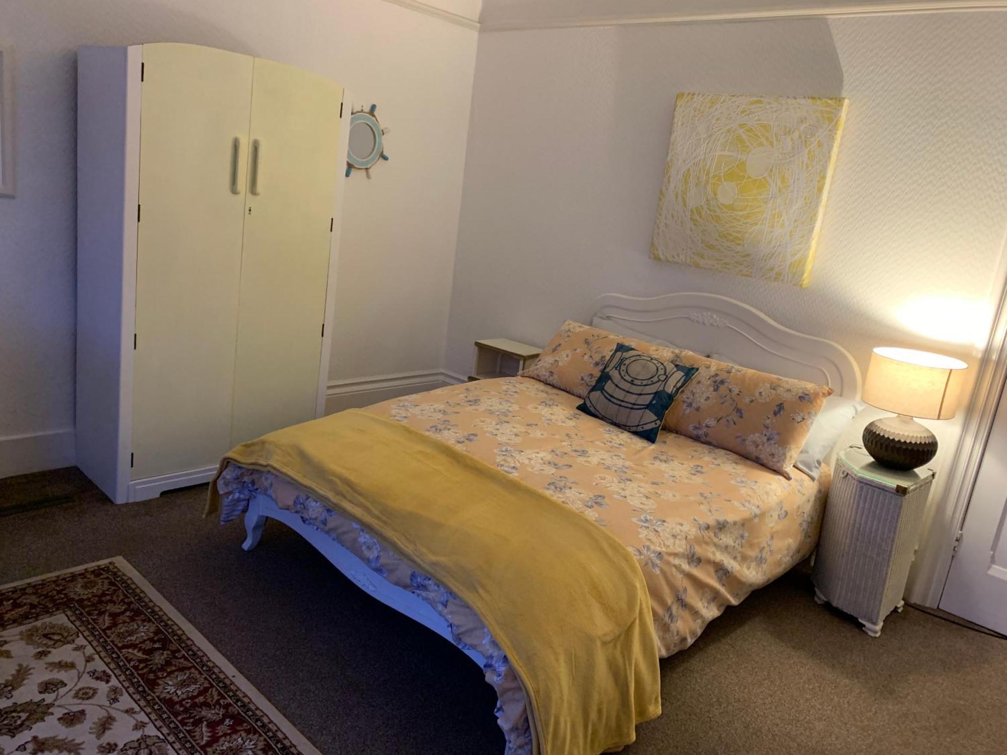 Spectacular Sea View Double, With Exclusive Bathroom & Use Of Patio And Bike Store Маргит Экстерьер фото